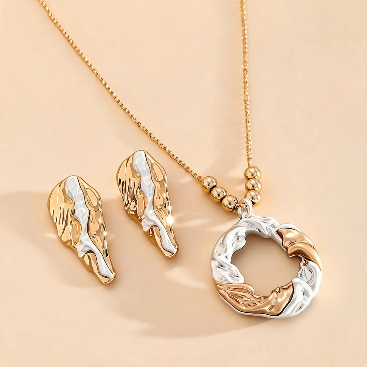 18k Twisted Circle Jewelry Set