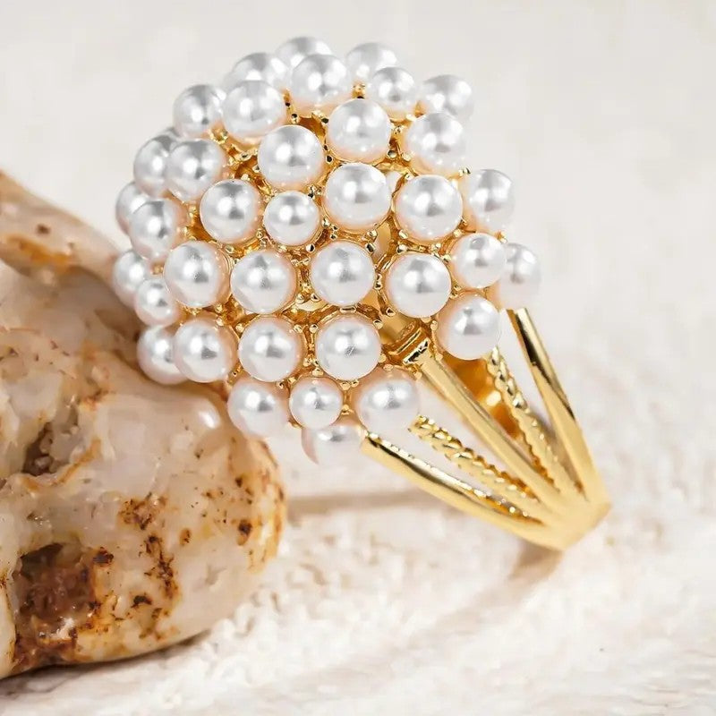 Elegant Pearl Cluster Ring