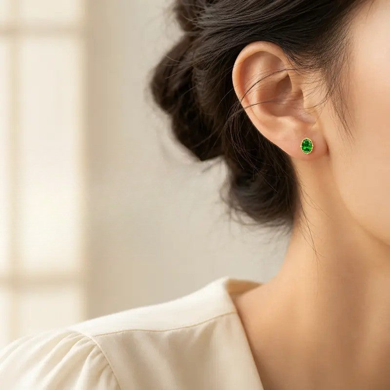 18k Elegant Oval Green Stud Earrings