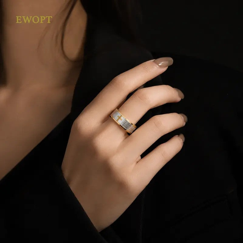 18k Elegant Cross Ring