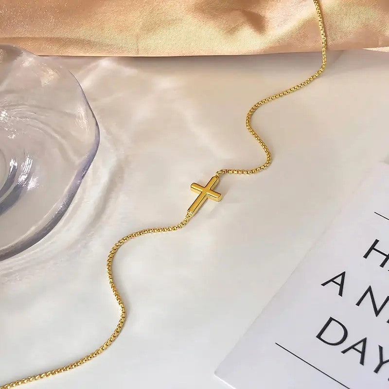 18k Minimal Dainty Cross Necklace