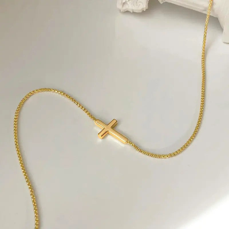 18k Minimal Dainty Cross Necklace